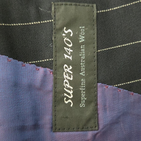 Classic Navy Pinstripe Men's Suit - Picture 4 of 6